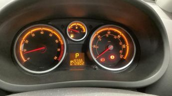 Vauxhall Corsa 1.4i 16v Design Hatchback 5dr Petrol Automatic (a/c) (158 g/km, 