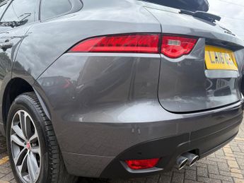 Jaguar F-Pace 2.0 D180 R-Sport SUV 5dr Diesel Auto AWD Euro 6 (s/s) (180 ps)