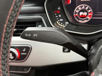 Audi S4 3.0 TFSI V6 Saloon 4dr Petrol Tiptronic quattro Euro 6 (s/s) (35