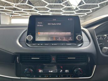Nissan Qashqai 1.3 DIG-T MHEV Acenta Premium SUV Petrol Hybrid XTRON Euro 6 (s/