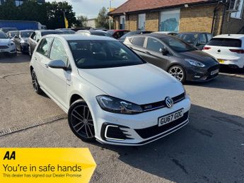Volkswagen Golf 1.4 TSI 8.7kWh GTE Hatchback 5dr Petrol Plug-in Hybrid DSG Euro 