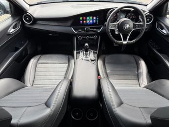 Alfa Romeo Giulia 2.0T Nero Edizione Saloon 4dr Petrol Auto Euro 6 (s/s) (200 ps)