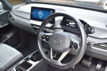 Volkswagen ID.3 Pro 58kWh Life Auto 5dr