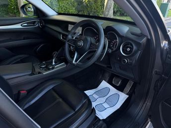 Alfa Romeo Stelvio 2.0T Speciale Auto Q4 AWD Euro 6 (s/s) 5dr
