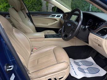 Hyundai Genesis 3.8 GDi V6 Auto Euro 5 4dr