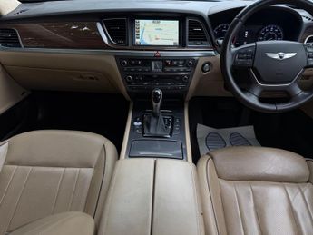 Hyundai Genesis 3.8 GDi V6 Auto Euro 5 4dr