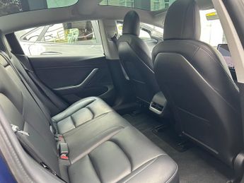 Tesla Model 3 Standard Range Plus Saloon Electric Auto RWD (241 bhp) 4dr