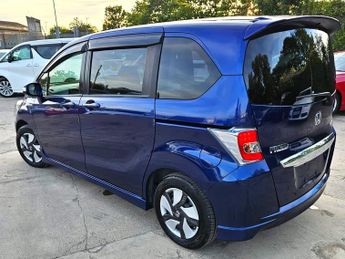 Honda Freed 1.5L HYBRID-AUTOMATIC-6 SEATS FAMILY CAR-ULEZ/CAZ PASS-FREE 18MO