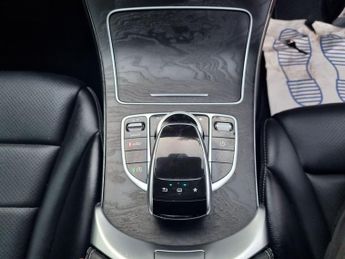 Mercedes-Benz C Class 2.0 C200 AMG Line 7G-Tronic+ Euro 6 (s/s) 4dr