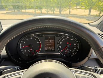 Audi A1 1.4 TFSI S line Hatchback 3dr Petrol S Tronic Euro 6 (s/s) (125 