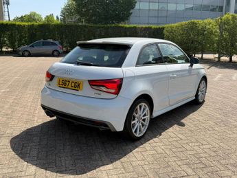 Audi A1 1.4 TFSI S line Hatchback 3dr Petrol S Tronic Euro 6 (s/s) (125 