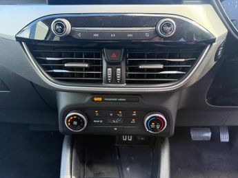Ford Kuga 1.5 EcoBlue Zetec SUV 5dr Diesel Auto Euro 6 (s/s) (120 ps)