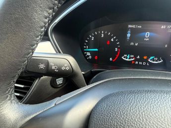 Ford Kuga 1.5 EcoBlue Zetec SUV 5dr Diesel Auto Euro 6 (s/s) (120 ps)
