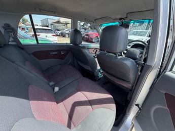 Hyundai Amica 1.1 CDX Hatchback 5dr Petrol Automatic (145 g/km, 62 bhp)