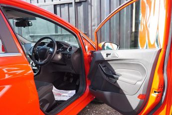 Ford Fiesta 1.0T EcoBoost Zetec Hatchback 5dr Petrol Manual Euro 5 (s/s) (10