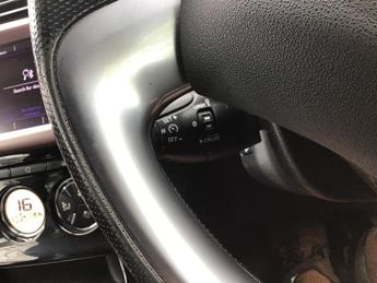 DS DS 3 1.2 PureTech Givenchy Le Makeup Hatchback 3dr Petrol Manual Euro