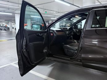 Nissan Qashqai 1.2 DIG-T N-Vision SUV 5dr Petrol XTRON 2WD Euro 6 (s/s) (115 ps