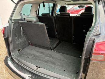 Vauxhall Zafira Tourer 1.4i Turbo Elite Nav MPV 5dr Petrol Auto Euro 6 (140 ps)