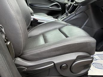 Vauxhall Zafira Tourer 1.4i Turbo Elite Nav MPV 5dr Petrol Auto Euro 6 (140 ps)