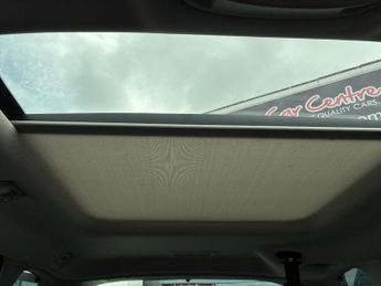Vauxhall Zafira Tourer 1.4i Turbo Elite Nav MPV 5dr Petrol Auto Euro 6 (140 ps)