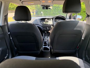 Hyundai i20 1.4 SE Hatchback 5dr Petrol Auto Euro 6 (100 ps)