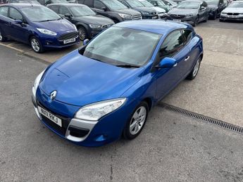 Renault Megane 1.6 16V Dynamique TomTom Coupe 3dr Petrol Manual Euro 5 (110 ps)