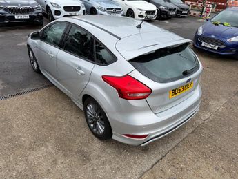 Ford Focus 1.0T EcoBoost ST-Line Hatchback 5dr Petrol Auto Euro 6 (s/s) (12