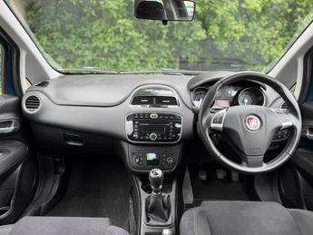 Fiat Punto 1.4 Easy Hatchback 3dr Petrol Euro 6 (s/s) (77 bhp)