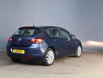 Vauxhall Astra 1.6 16v SE Hatchback 5dr Petrol Auto Euro 5 (115 ps)