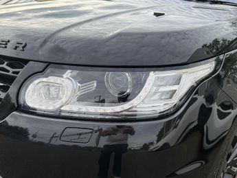 Land Rover Range Rover Sport 3.0 SD V6 Autobiography Dynamic SUV 5dr Diesel Auto 4WD Euro 6 (