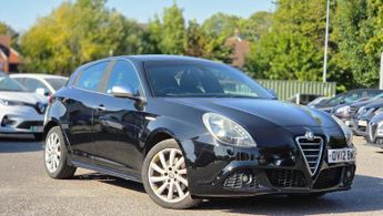 Alfa Romeo Giulietta 2.0 JTDM-2 Veloce Hatchback 5dr Diesel TCT Euro 5 (s/s) (170 bhp