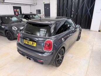 Mini Hatch 2.0 Cooper S Hatchback 3dr Petrol Auto Euro 6 (s/s) (192 ps)