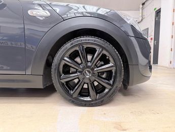 Mini Hatch 2.0 Cooper S Hatchback 3dr Petrol Auto Euro 6 (s/s) (192 ps)