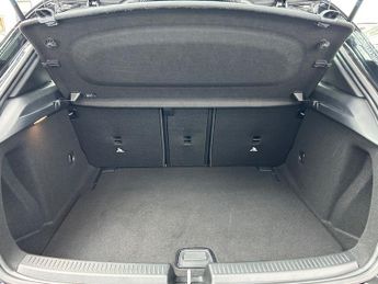 Mercedes-Benz A Class 1.5 A180d Sport Hatchback Diesel 7G-DCT Euro 6 (s/s) (116 ps) 5d