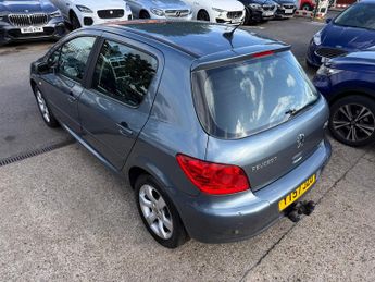 Peugeot 307 1.6 16v S Hatchback 5dr Petrol Tiptronic (189 g/km, 110 bhp)