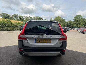 Volvo XC70 2.4 D5 SE Nav Estate 5dr Diesel Auto AWD Euro 6 (s/s) (220 ps)