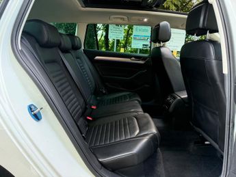 Volkswagen Passat 1.4 TSI GTE Advance Estate 5dr Petrol Plug-in Hybrid DSG Euro 6 