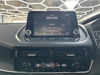 Nissan Qashqai 1.3 DIG-T MHEV Acenta Premium SUV Petrol Hybrid XTRON Euro 6 (s/