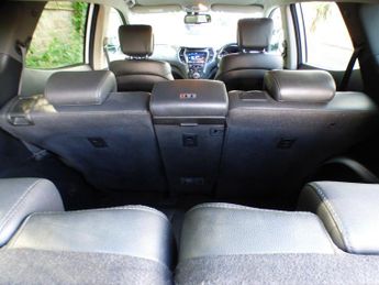 Hyundai Santa Fe 2.2 CRDi Blue Drive Premium Auto 4WD Euro 6 (s/s) 5dr (7 Seat)