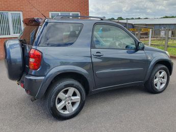 Toyota RAV4 2.0 VVT-i XT-R SUV 3dr Petrol Automatic 4WD (218 g/km, 147 bhp) 