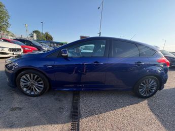 Ford Focus 1.0T EcoBoost ST-Line Hatchback 5dr Petrol Auto Euro 6 (s/s) (12