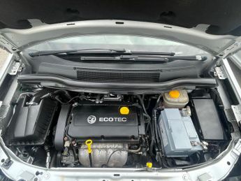 Vauxhall Zafira 1.6 16V Exclusiv MPV 5dr Petrol Manual Euro 5 (115 ps)