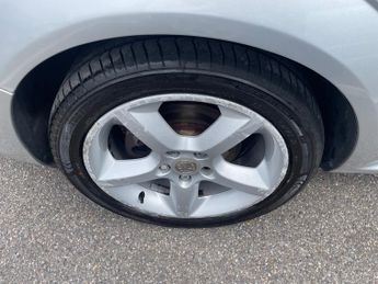 Vauxhall Zafira 1.6 16V Exclusiv MPV 5dr Petrol Manual Euro 5 (115 ps)