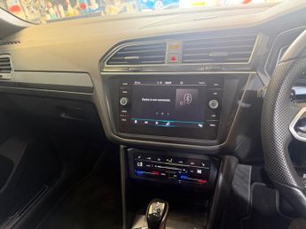 Volkswagen Tiguan 2.0 TDI R-Line Edition SUV 5dr Diesel DSG Euro 6 (s/s) (150 ps)