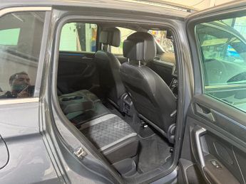 Volkswagen Tiguan 2.0 TDI R-Line Edition SUV 5dr Diesel DSG Euro 6 (s/s) (150 ps)