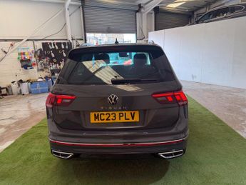 Volkswagen Tiguan 2.0 TDI R-Line Edition SUV 5dr Diesel DSG Euro 6 (s/s) (150 ps)