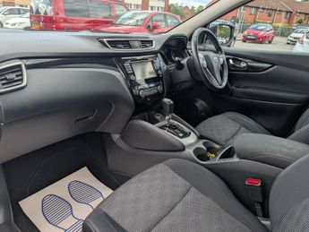 Nissan Qashqai 1.2 DIG-T n-tec+ SUV 5dr Petrol XTRON 2WD Euro 5 (s/s) (115 ps)