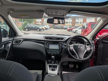 Nissan Qashqai 1.2 DIG-T n-tec+ SUV 5dr Petrol XTRON 2WD Euro 5 (s/s) (115 ps)