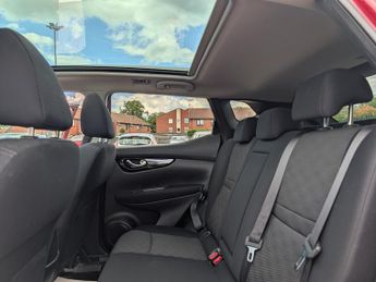 Nissan Qashqai 1.2 DIG-T n-tec+ SUV 5dr Petrol XTRON 2WD Euro 5 (s/s) (115 ps)