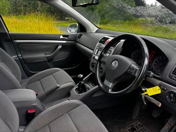 Volkswagen Golf 1.6 FSI Match 5dr